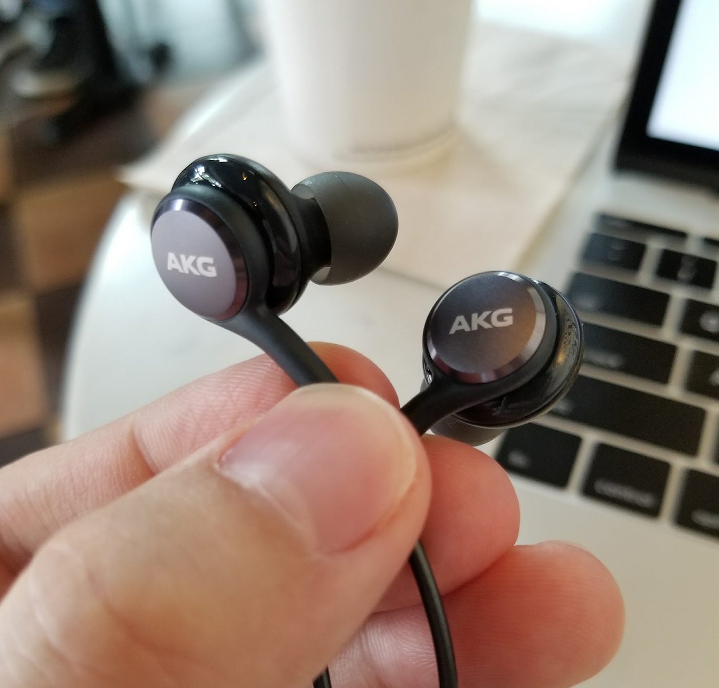 Samsung Earphones Tuned by AKG Review: The best pack-in headphones ever! |  by Alex Rowe | Medium
