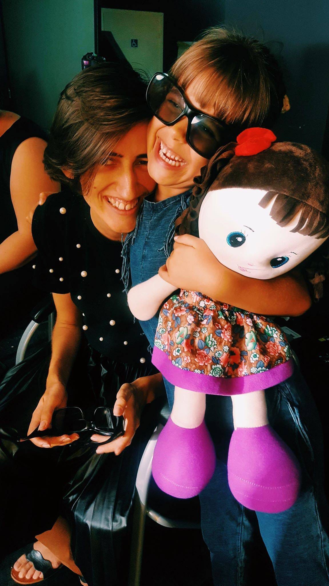 Ioana Mischie Medium