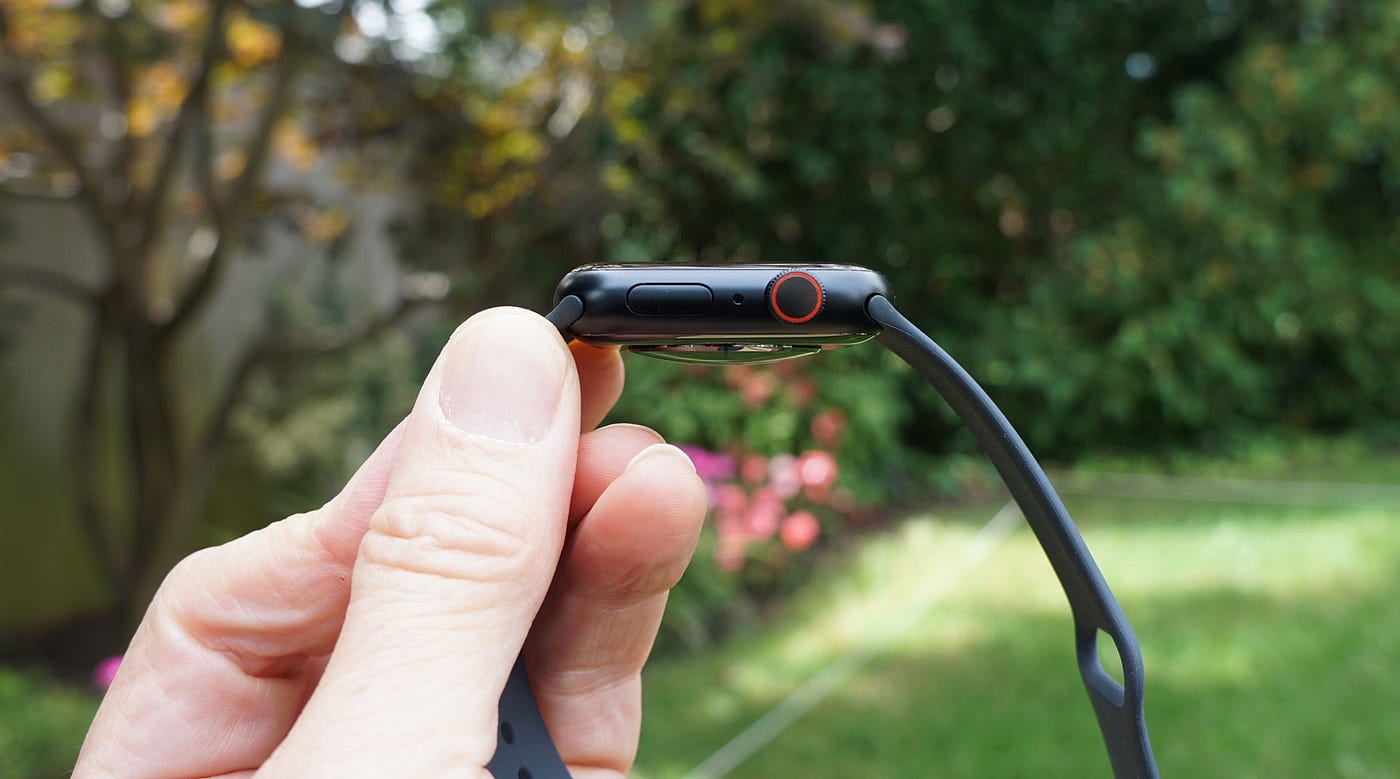 Apple Watch Series 7: A Big Screen Makes All the Difference | by Lance  Ulanoff | Debugger