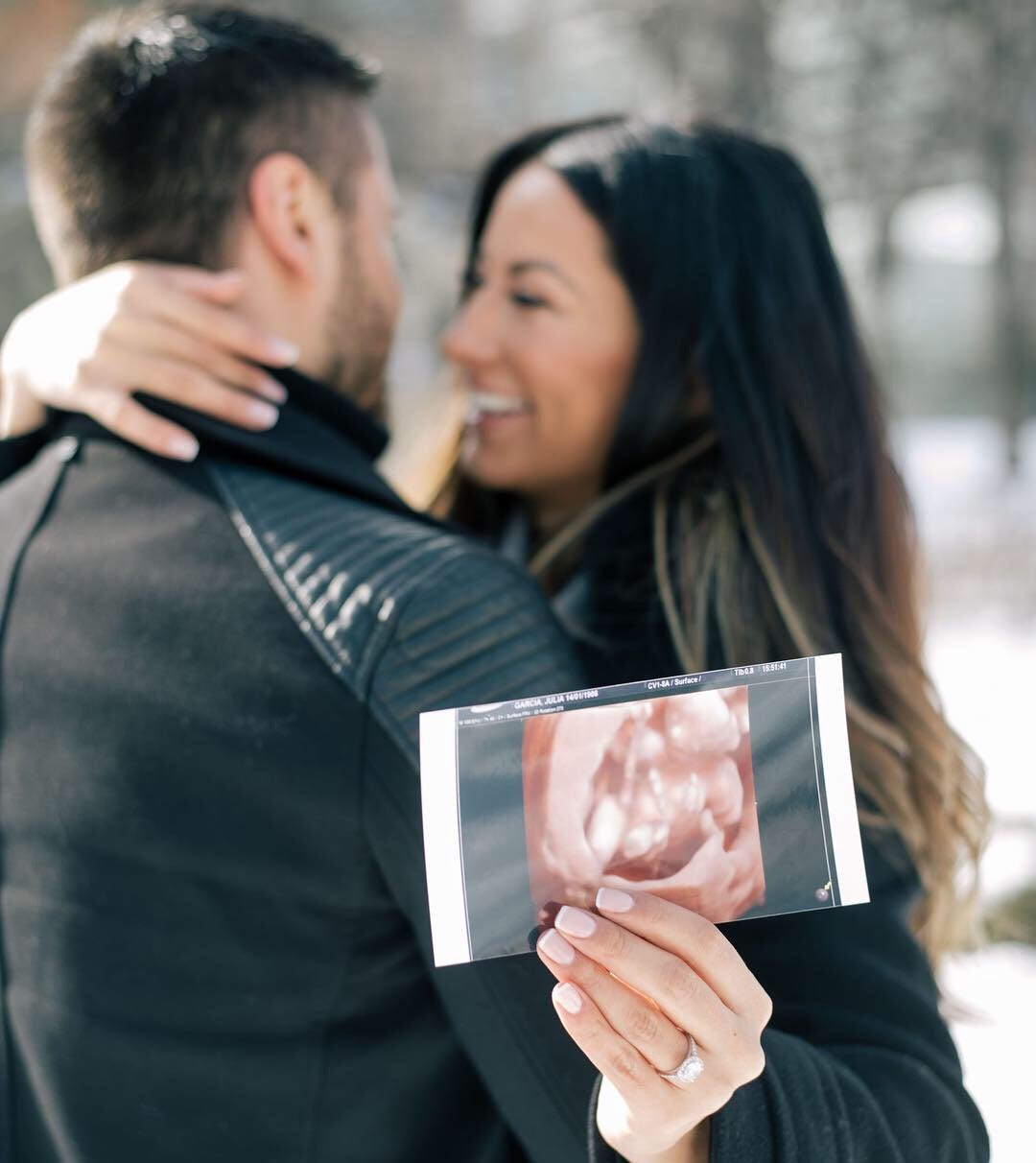 21 weeks and still throwing up — Im ready to laugh about it now by