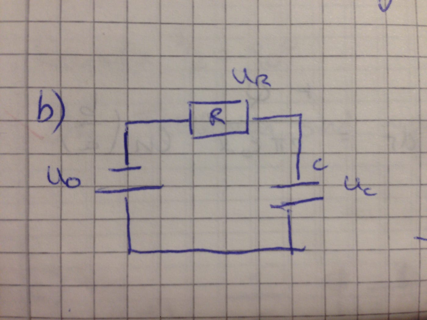 Aufgabe 4.2: Kondensator laden. Ein Plattenkondensator mit Flächen… | by  Kim (sblog) | sblog | Medium