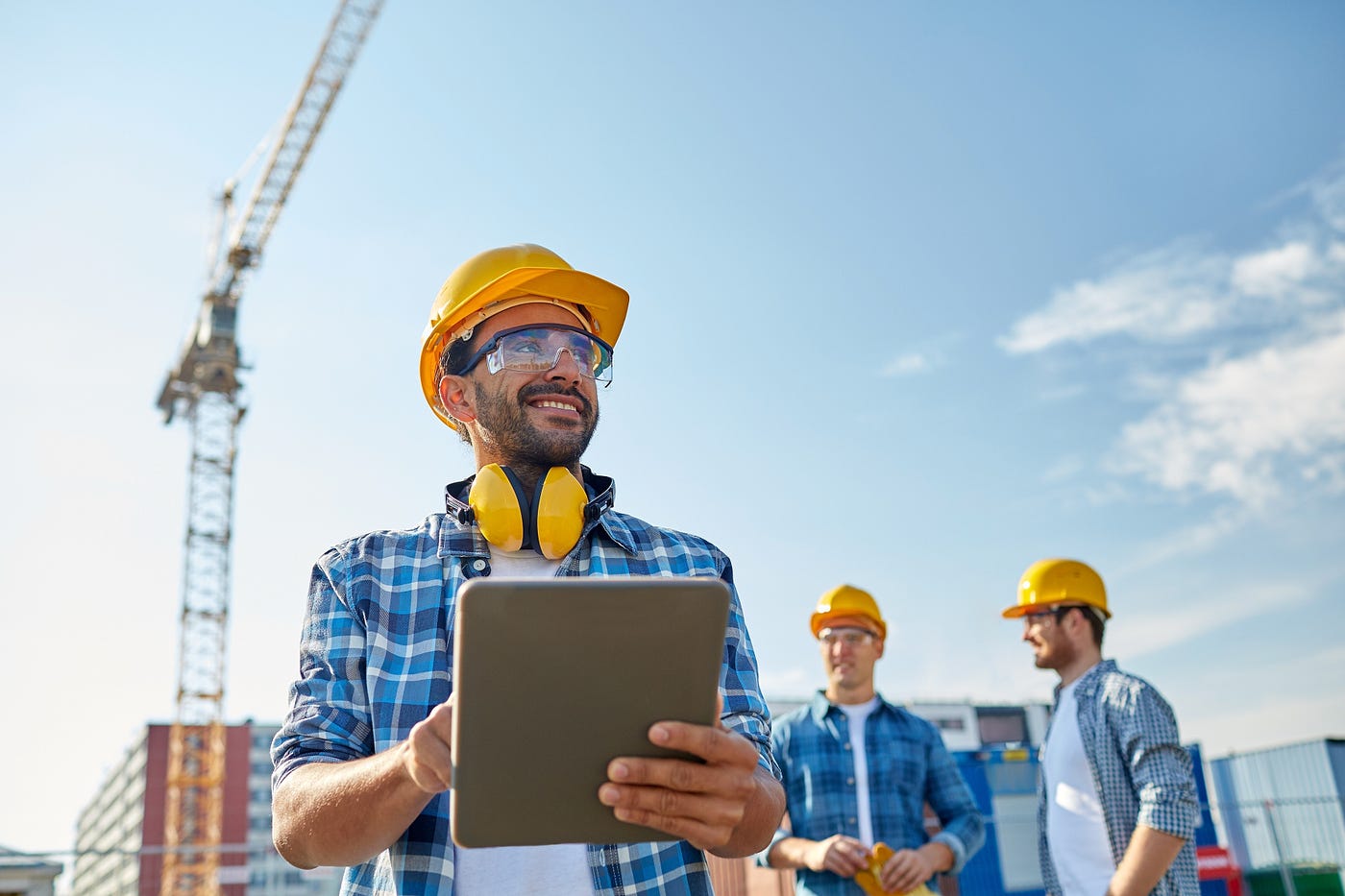 Virtual, Augmented and Mixed Reality for the Construction Industry in a  Nutshell | by HoloBuilder | HoloBuilder