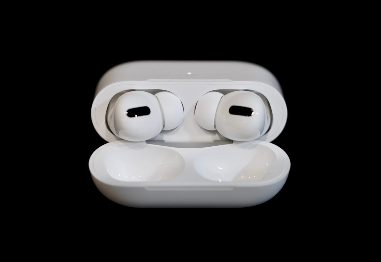 AirPods Pro 1 Year Review Mute the World by Scott Allison Si Mac O