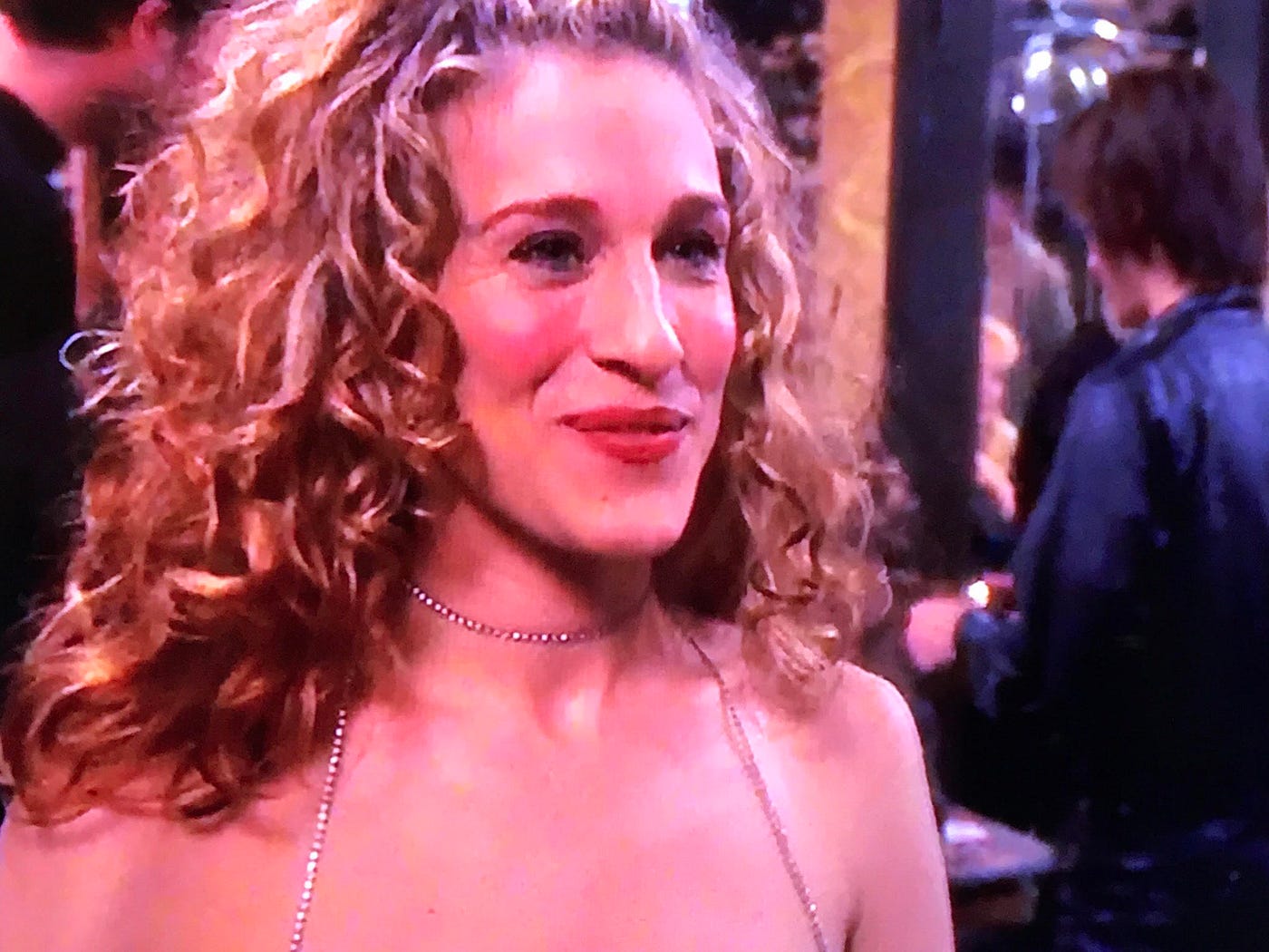 Carrie Bradshaw Wears One Necklace 