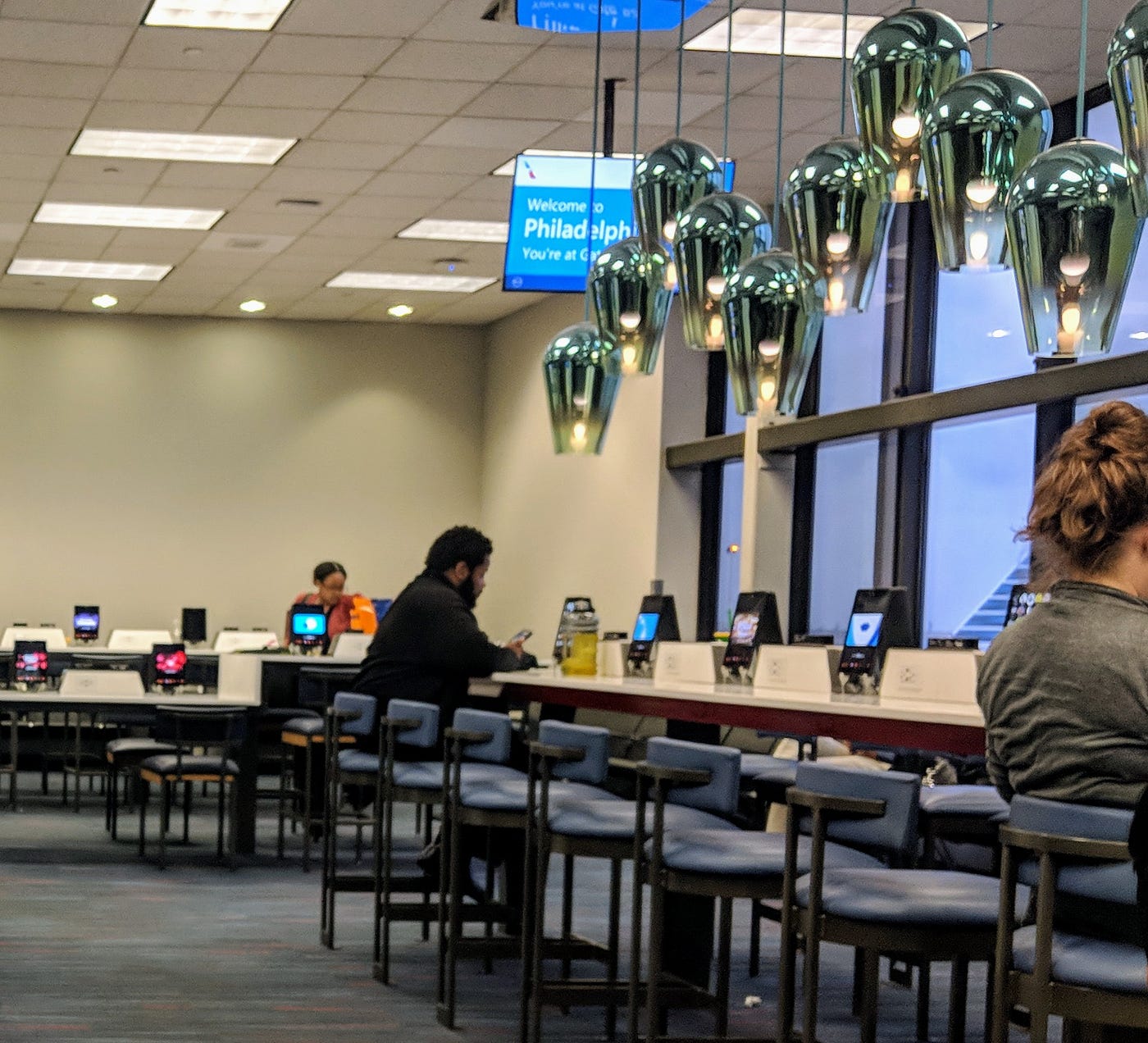 The initial work area (aka. Gate B2) was bright, artful, clean, and inviting.
