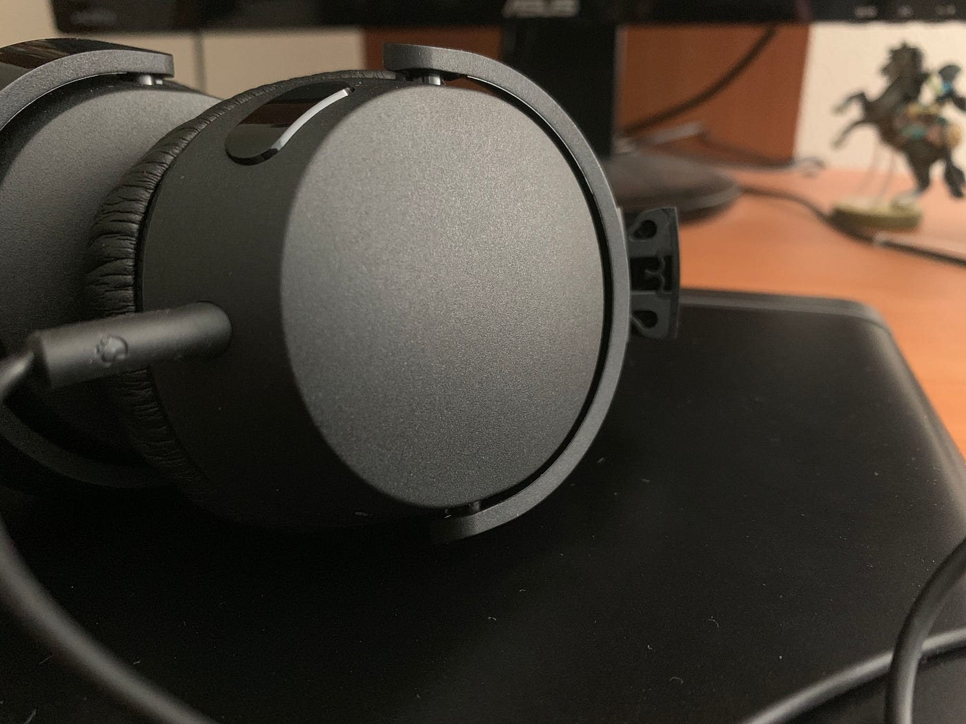 Skullcandy Riff Headphones Review: The Bare Minimum | by Alex Rowe | Medium