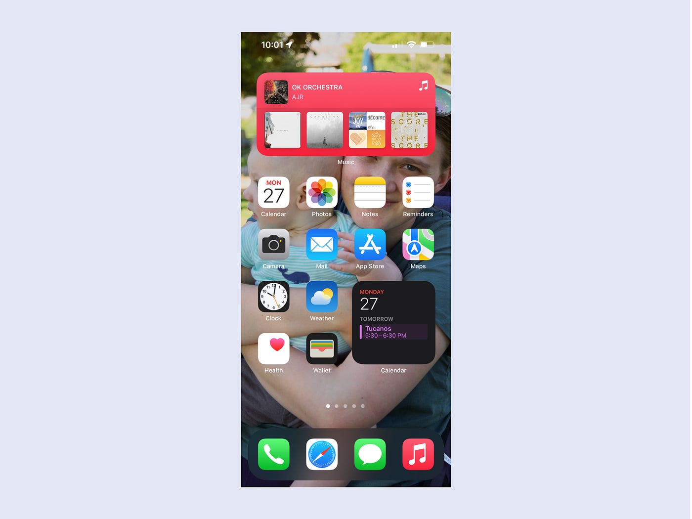 The Best Way to Organize Your iPhone Home Screen | by Noah Johnson