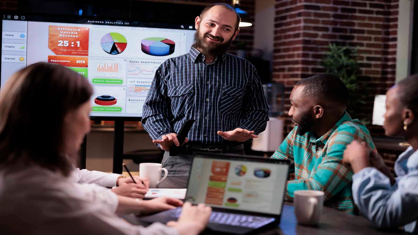 Communicating Standards to Employees in a Clear and Consistent Way