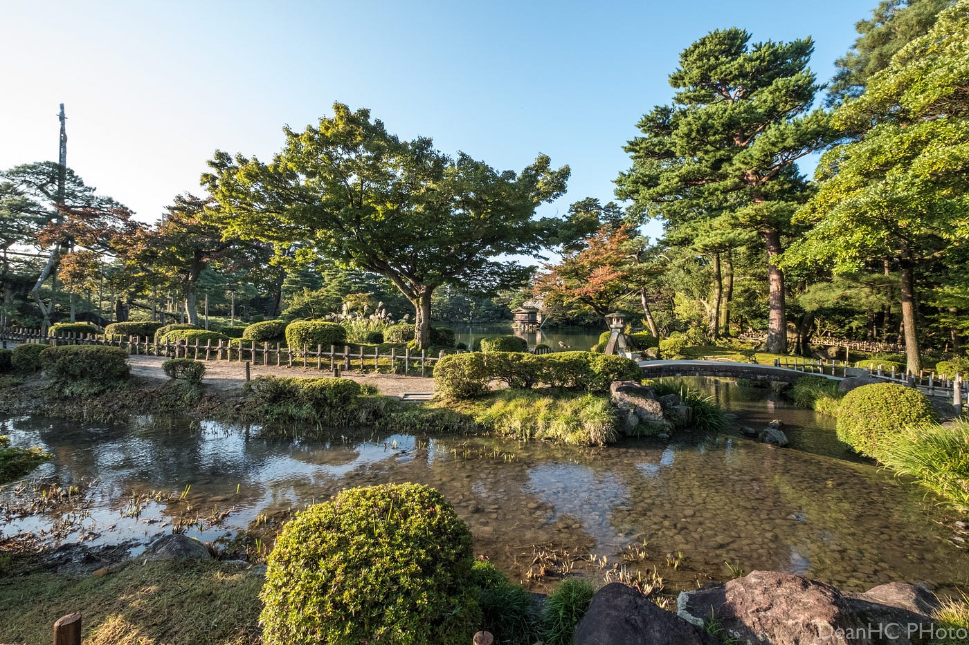 17 10 Day 2 金澤 兼六園 北陸之旅第二天反常的起了個大早六點出發為的就是清晨的兼六園 By Dean Han Chen Medium