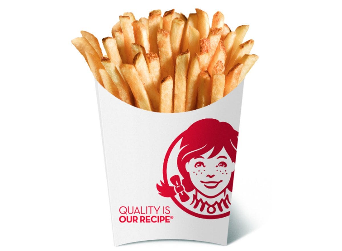 ¿Cuál es la relación entre las papas fritas de Wendy’s y las universidades?