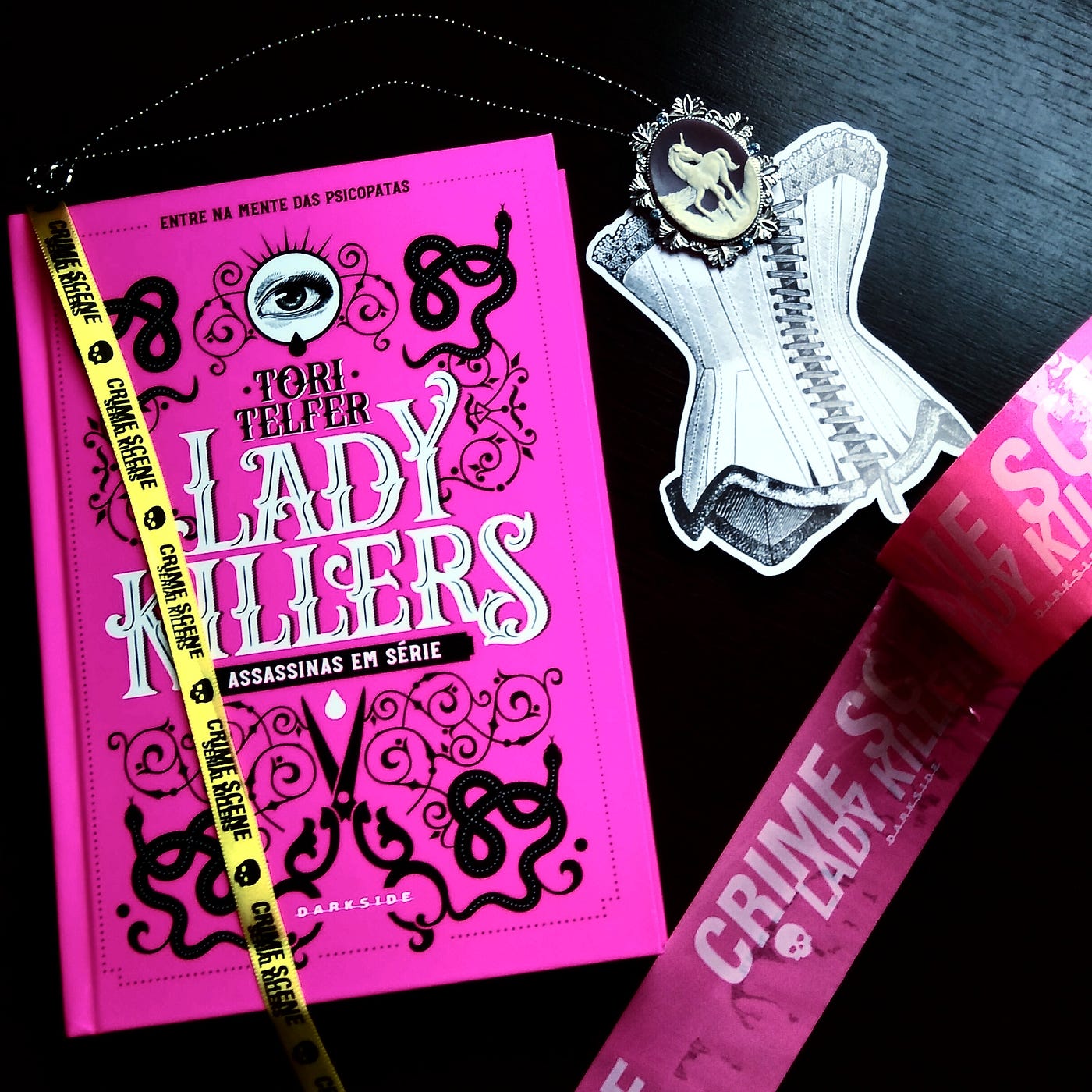 Livro Lady Killers Darkside - Geek Point