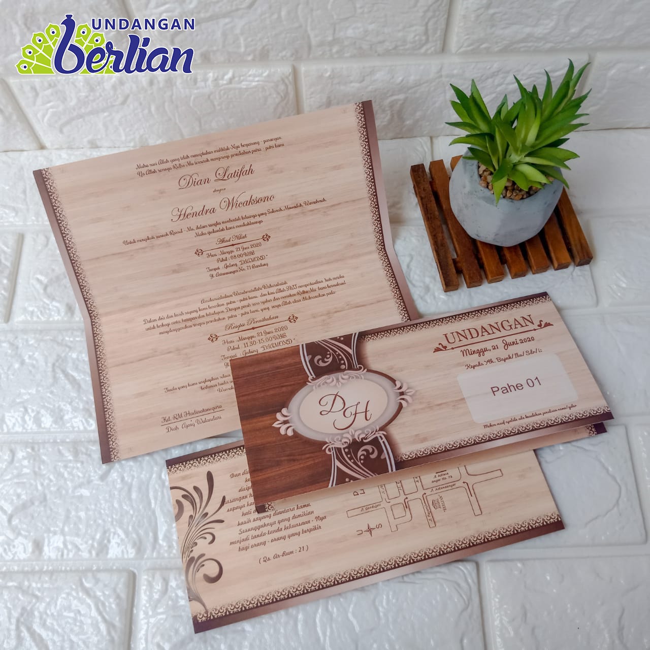 Contoh Undangan Khitanan Dan Lika Liku Jelang Pernikahan By Digital Marketing Berlian Invitation Medium