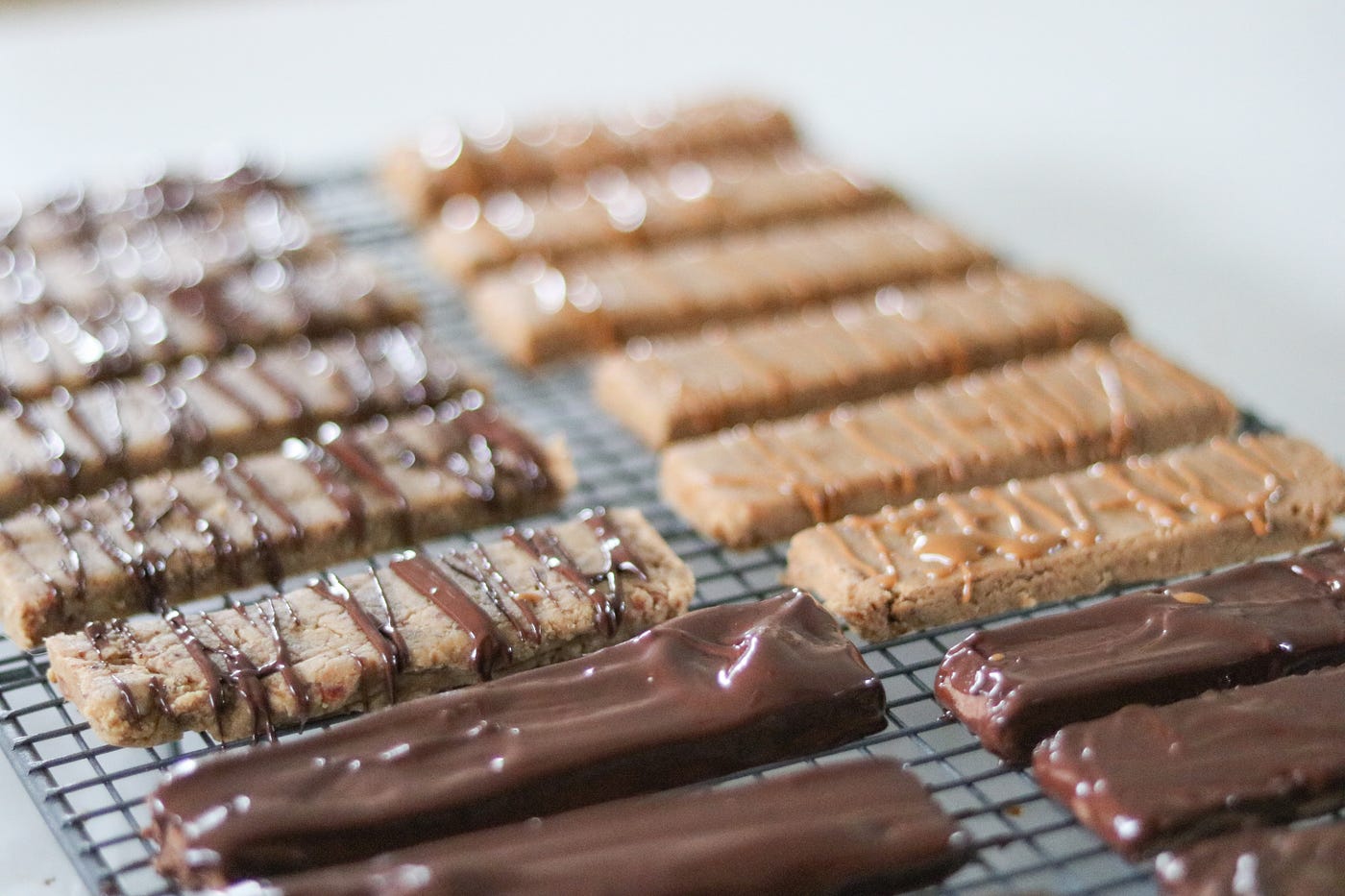 How to make PROTEIN BARS. Do you want to learn how to make… by Saska