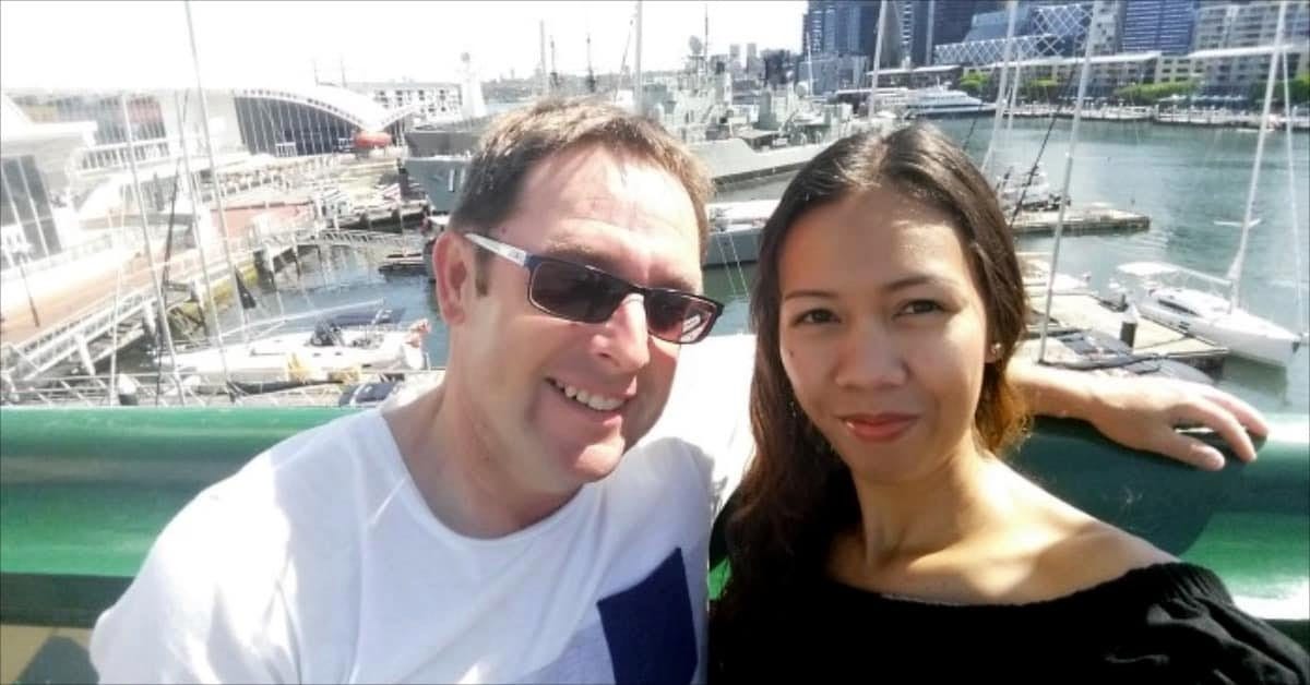 Pinay girl with a white foreign guy.