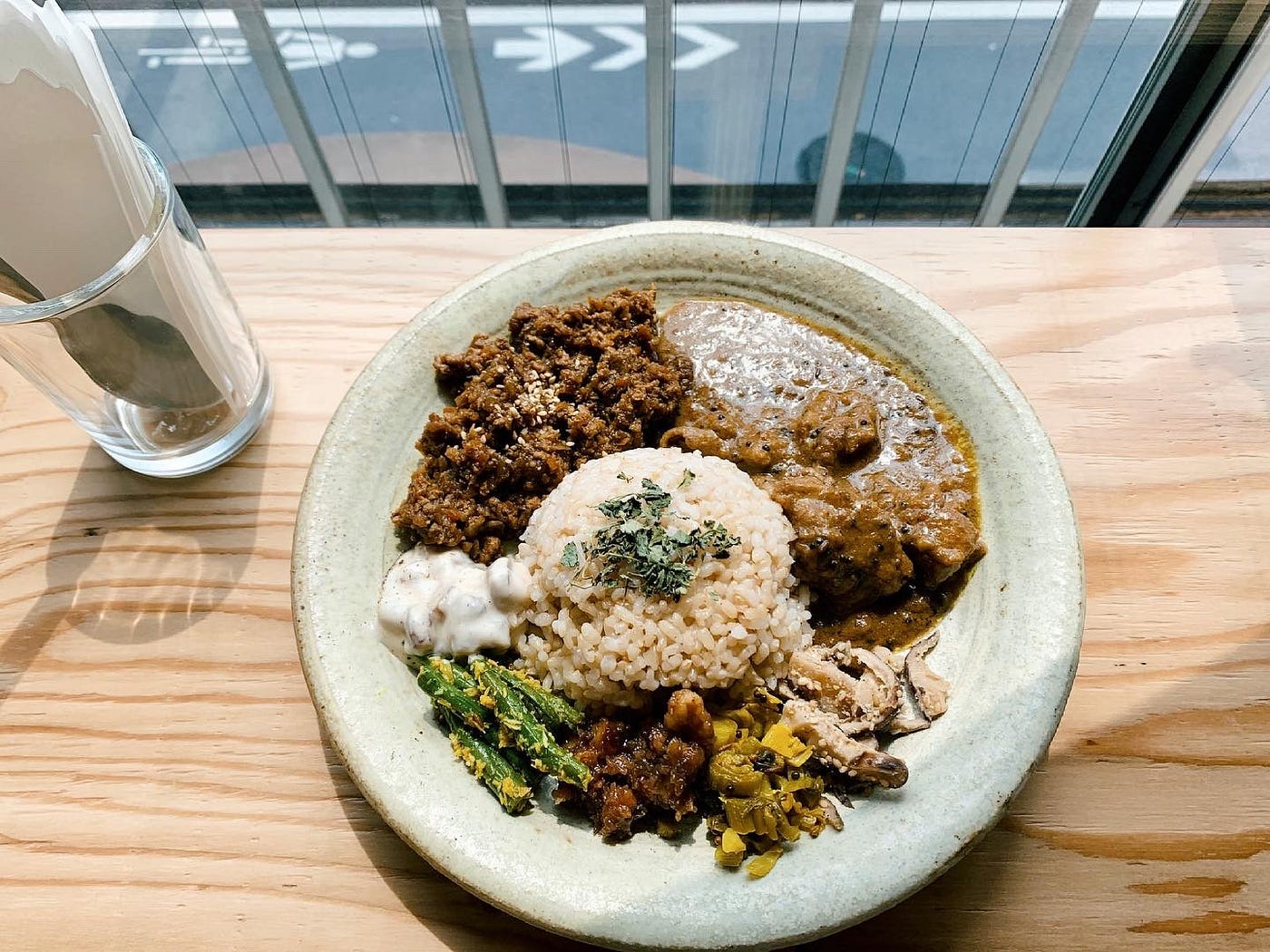 本と玄米カレー ヨスカ 用賀 Life With Spices Medium