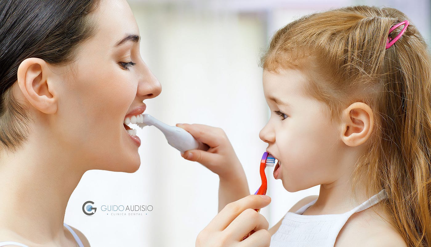 asignación limpiador coro Cómo me cepillo los dientes?. Hay muchas técnicas para cepillarte los… | by  Guido Audisio Dental Clinic Dentist in Torrevieja | Medium