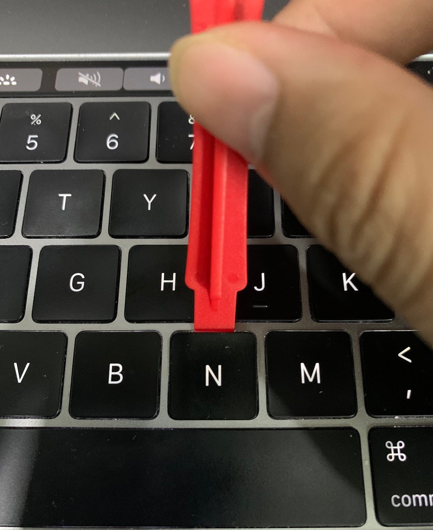 Fix Macbook Butterfly Keyboard’s Double Typing Problem by Gika Megawan Pramudita Medium