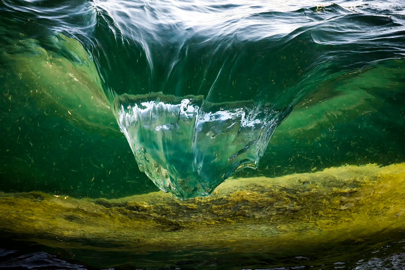 Filamentous Algae at Lake Tahoe. The spring runoff into Lake Tahoe has
