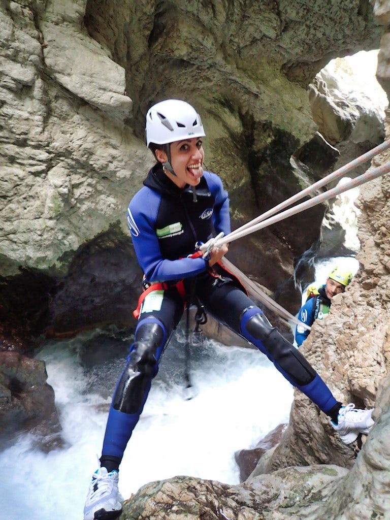 Cos'è il canyoning?. Ecco a voi una breve serie di domande e… | by Roberto  Locatelli | Canyoning: istruzioni per l'uso | Medium