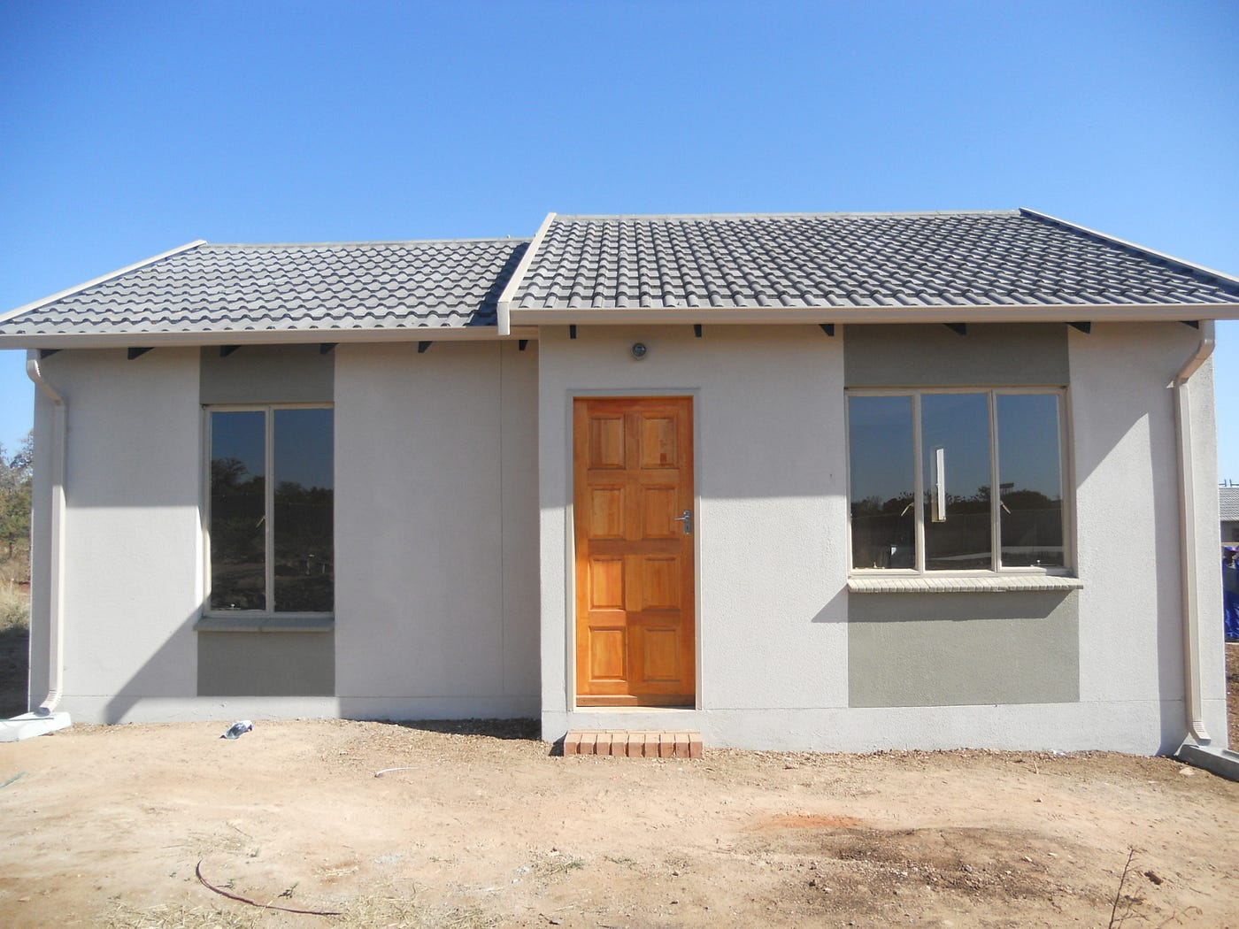 Affordable gap houses at Rosslyn gardens by Masilo Nkwe Rosslyn