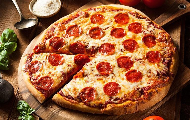 Pizza is the most addictive food in a scientific ranking. How does it ...