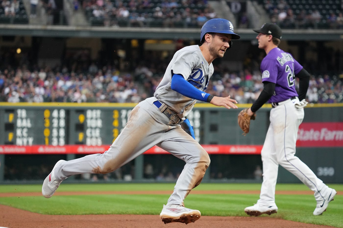 Game notes: Dodger offense rolls early; and Tyler Anderson keeps rolling |  by Cary Osborne | Dodger Insider