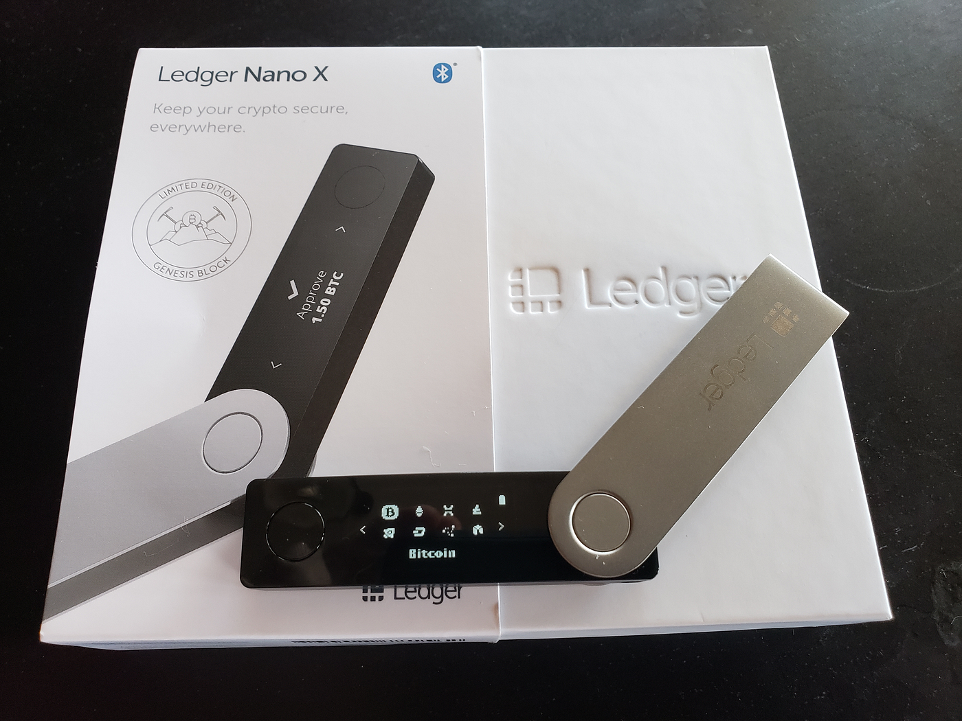 🔒 Ledger Nano X Review — Finally a usable hardware wallet | by Evan  Francis | Coygo Blog | Medium