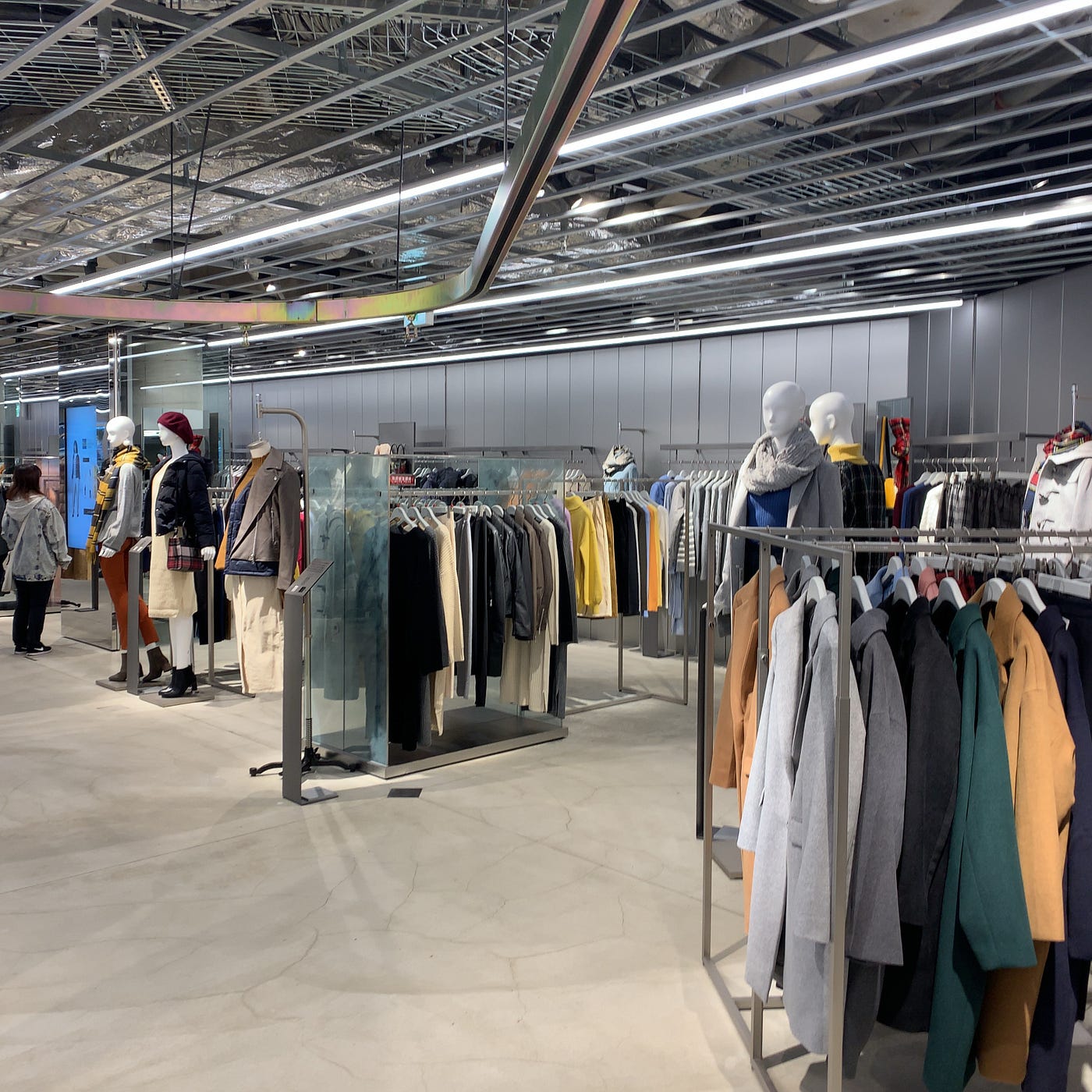 Gu Style Studio 原宿 11月30日に原宿駅近くにオープンしたguの実験店舗 By Wakuwaku Takashi Medium Gu Style Studio 原宿 11月30日に原宿駅近くにオープンしたguの実験店舗 By Wakuwaku Takashi Medium