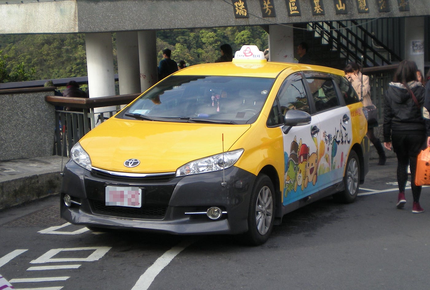 Getting the best taxi service in an affordable price by Pete’s Taxi and Car Renta Medium