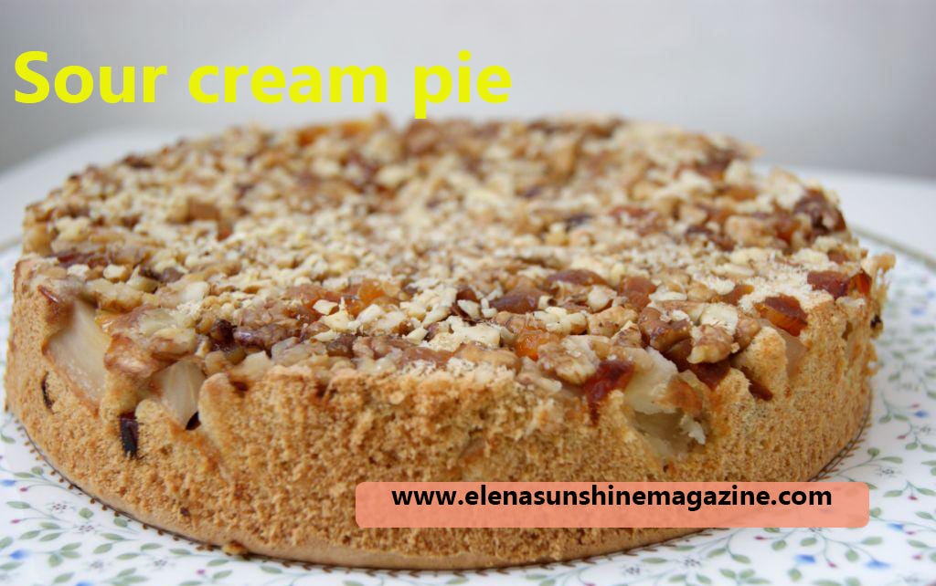 Sour cream pie with nuts