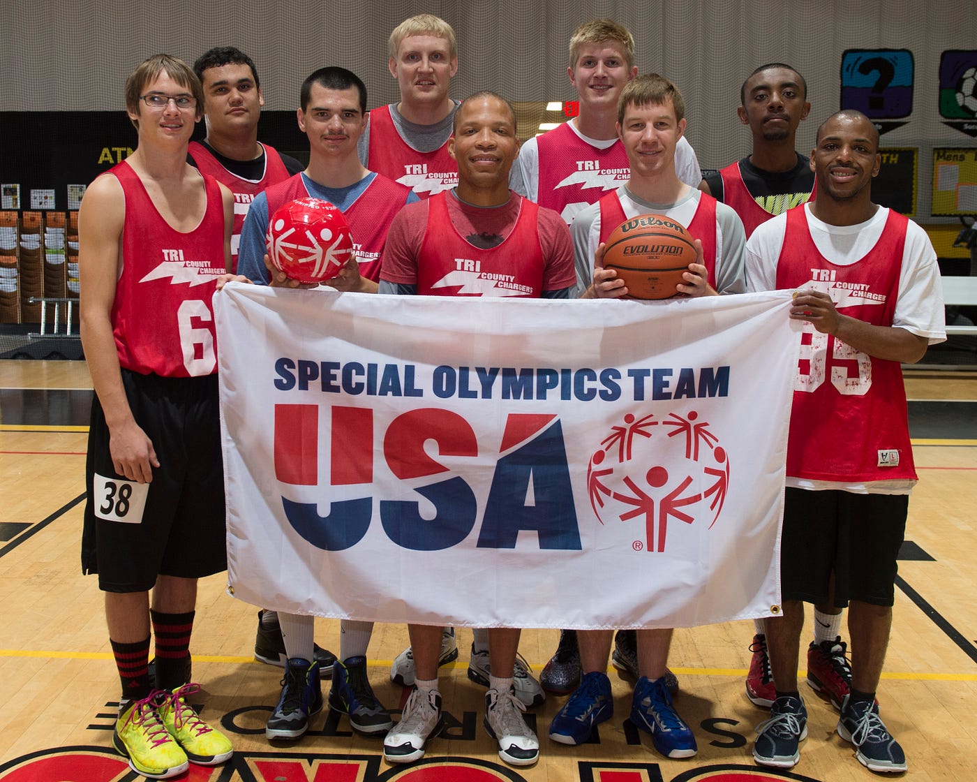 The True Meaning of Teamwork Is On Display At The Special Olympics ...