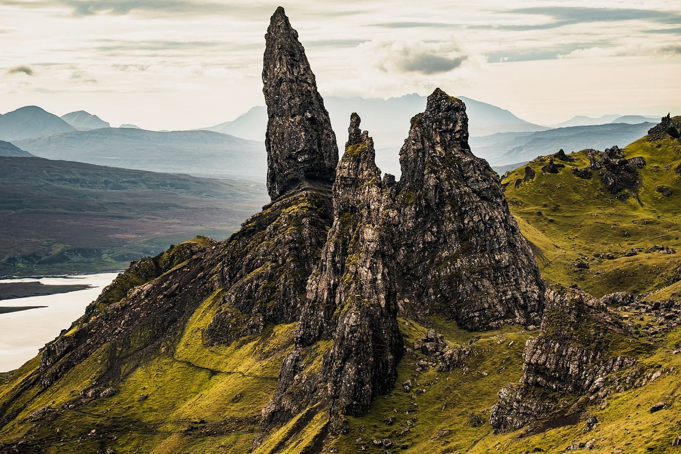 蜜月旅行紀錄 The Old Man Of Storr斯托爾老人岩 Quiraing崩地懸崖 By Miya Lee Whisker Whisper Medium