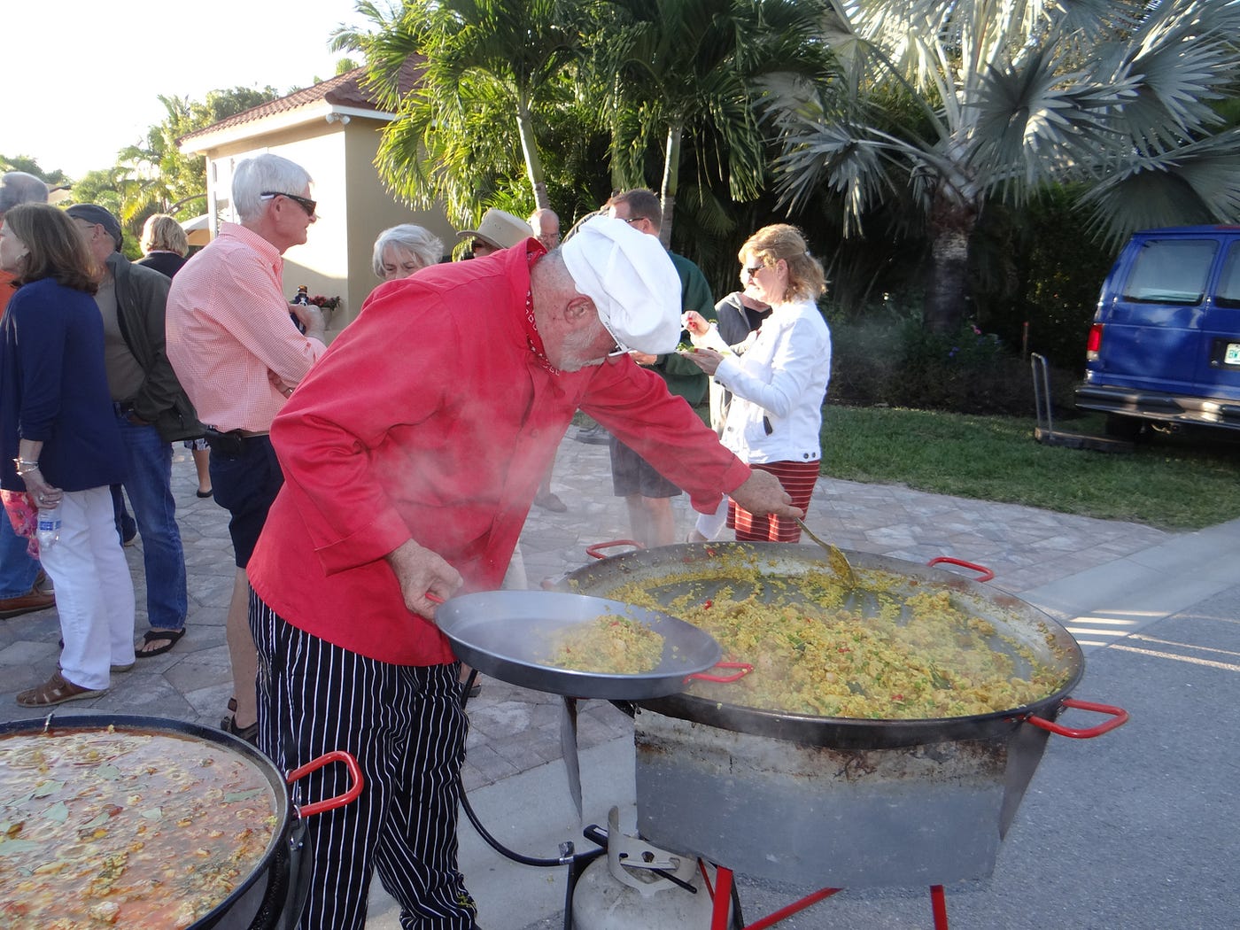 5 Quick Tips About Hosting The Paella Party You Always Wanted To Do