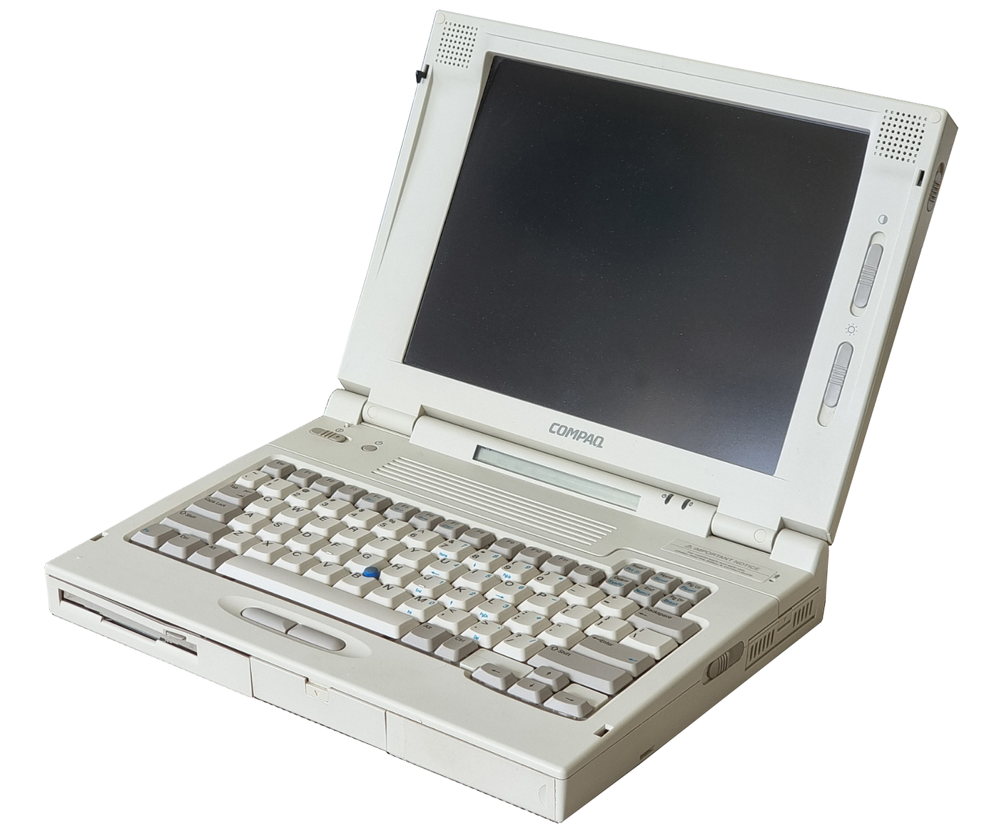Restoration and use of the vintage 5,000 Compaq LTE laptop from 1997