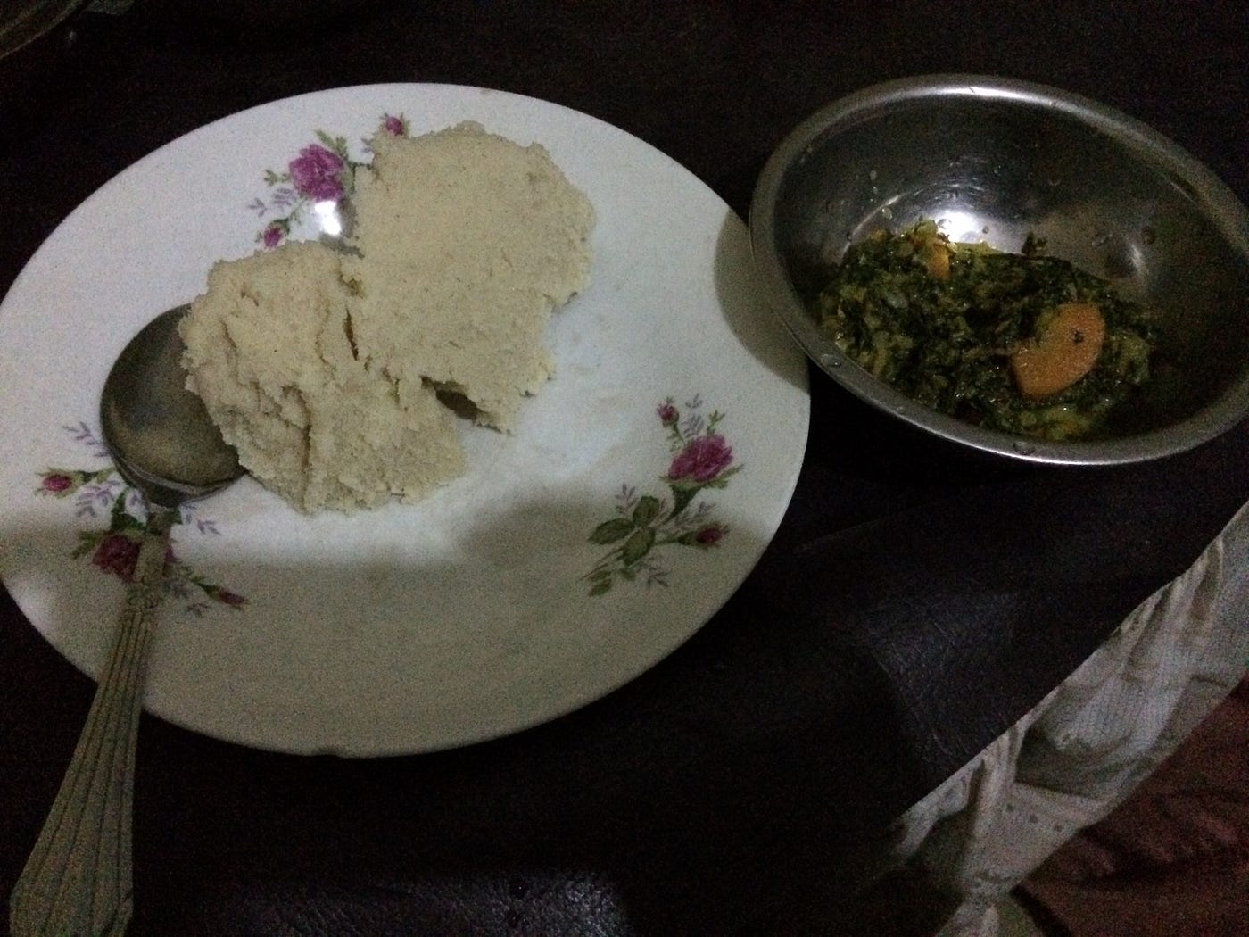 キリマンジャロでの生活 伝統料理 ウガリ作りを体験 Written By ちなつ By 明治大学 アフリカ研究会 Journey To Africa Medium