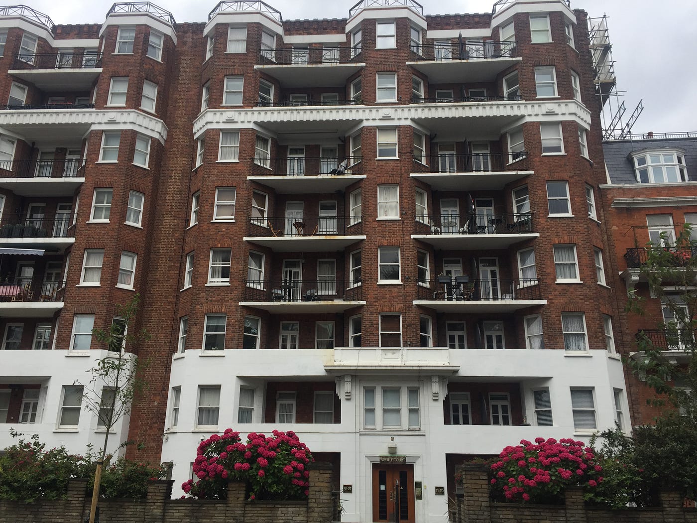 St. John’s Wood of London provides stunning homes and quiet streets at
