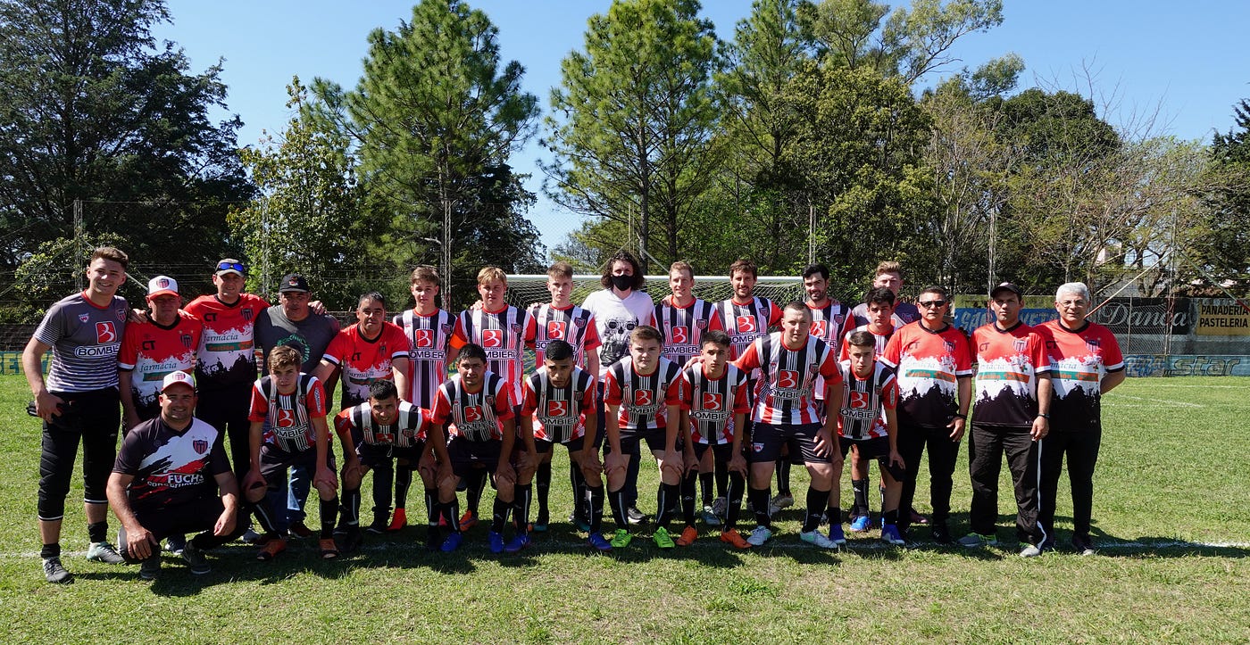 Con el apoyo de BOMBIERI, el Club Social y Deportivo San Antonio estrenó su  camiseta | by Bombieri | Medium