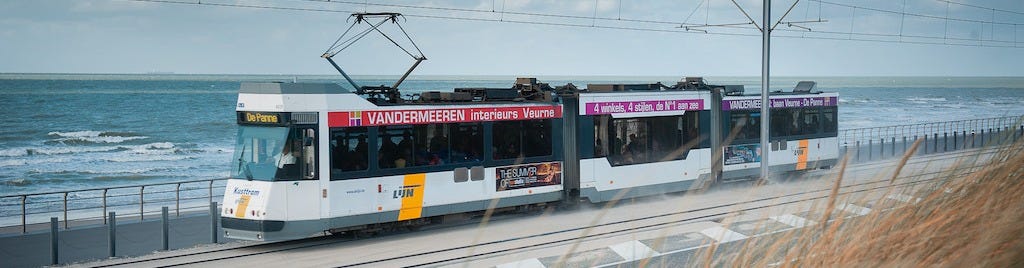 De Lijn: rijden er nu meer mensen met bus en tram dan 15 geleden? | by Jibbe Van Oost | Medium