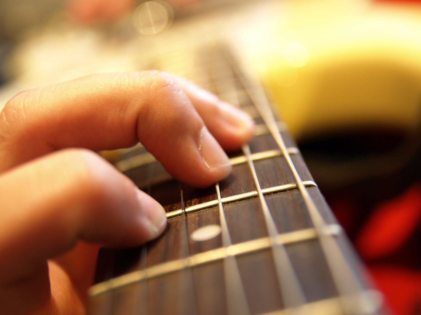 The Best Online Guitar Lessons?. The difference between guitar content