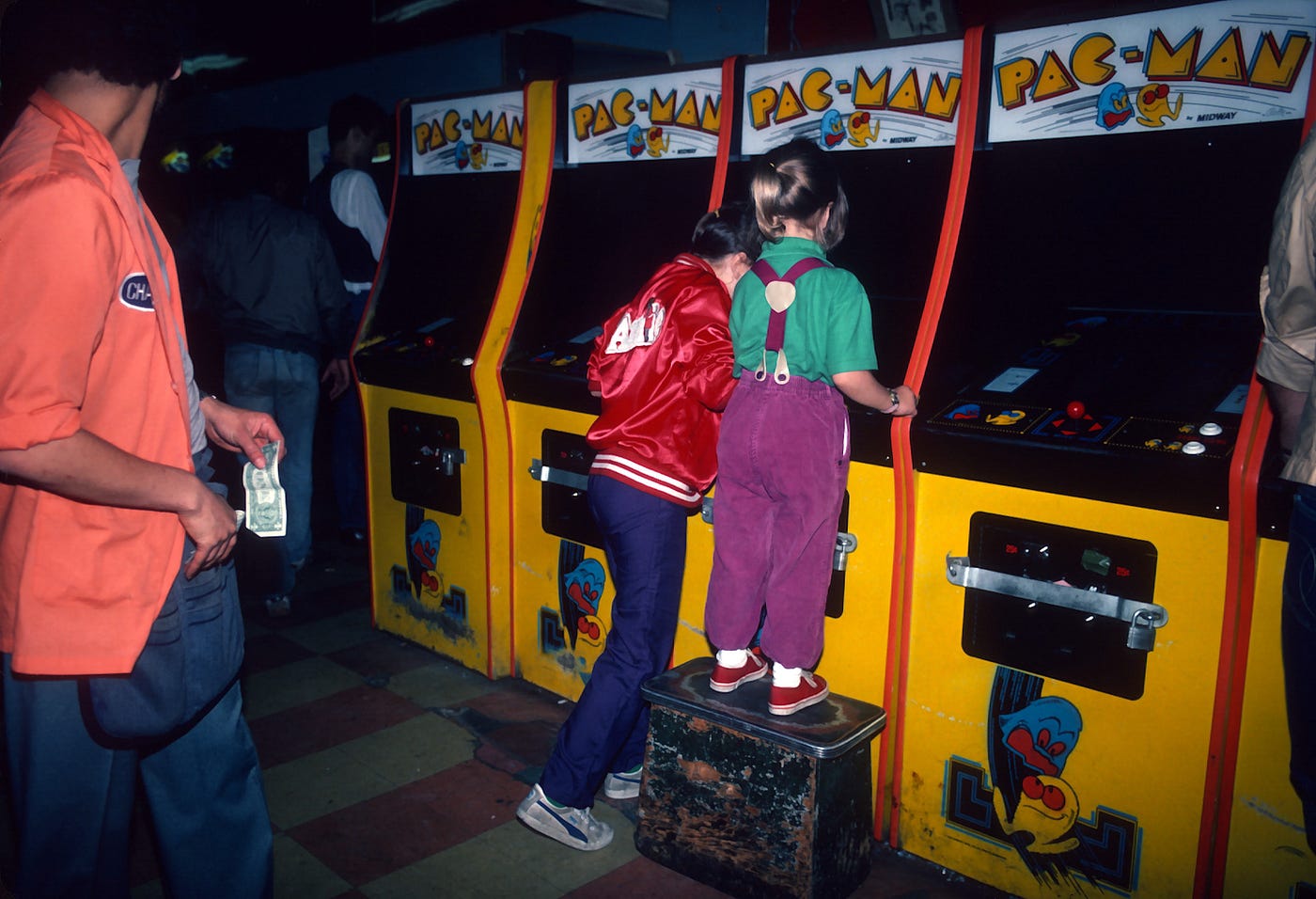 Photos: The golden age of video arcades | by Rian Dundon | Timeline