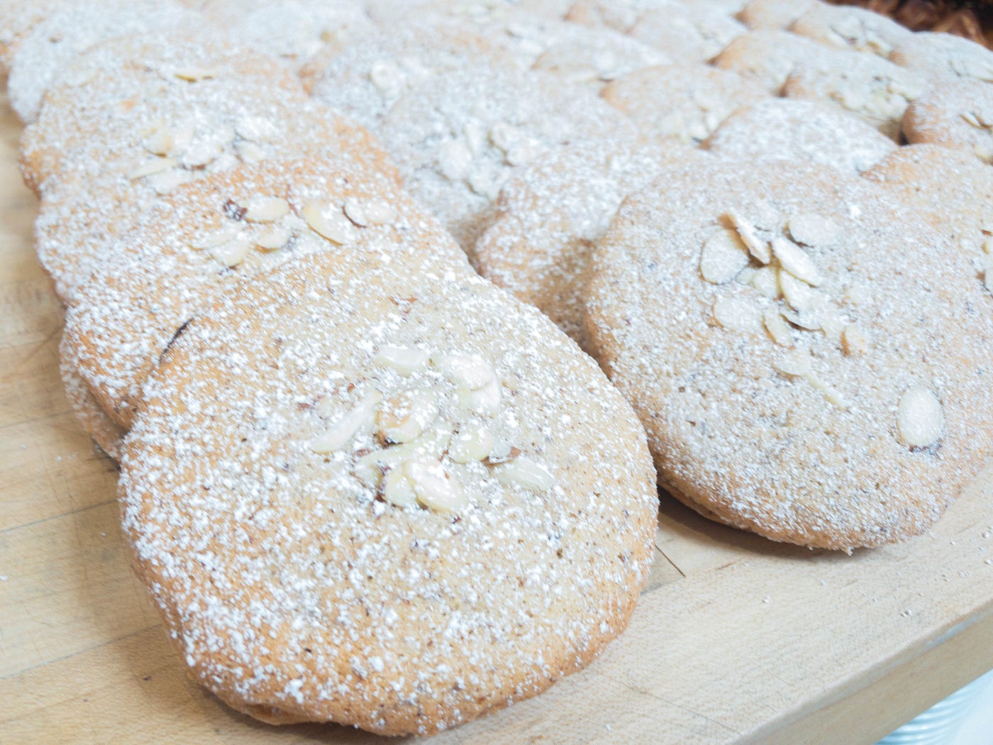 Pastry Chef School, Finale Opening up a Bakery for Friends by Justin