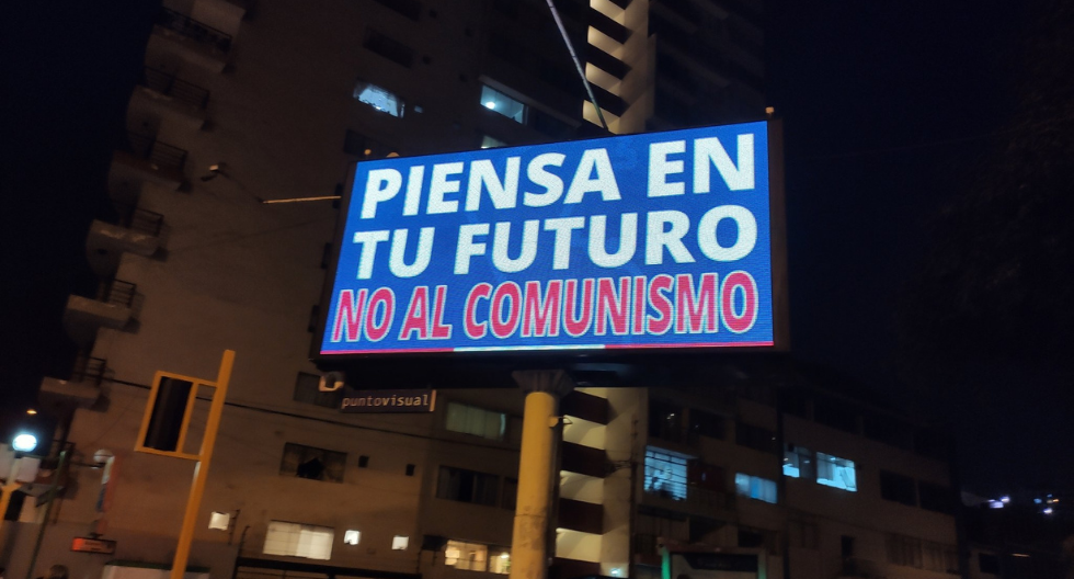 un comunista en la boca del lobo