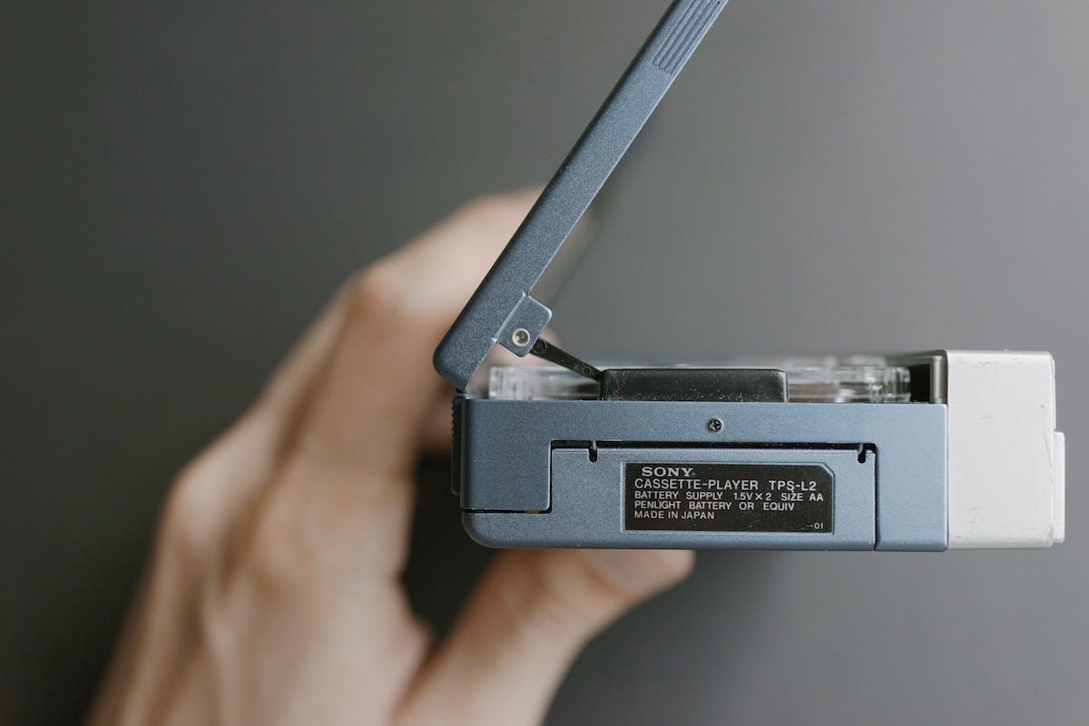 UX inspiration from history: Sony Walkman | UX Collective