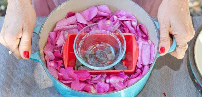 rose water preparation at home