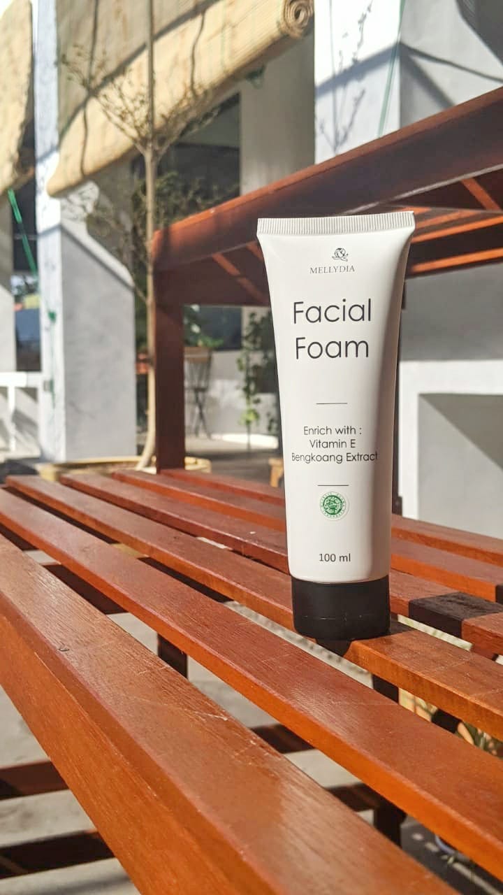 10 Rekomendasi Skincare Yang Bagus Untuk Remajaterbaru