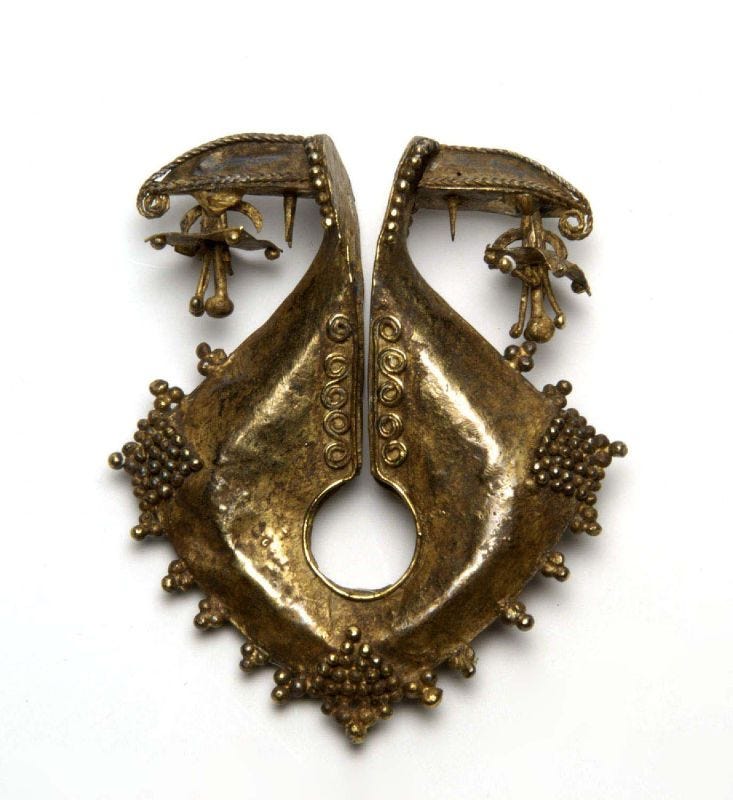 Femininitas yang Ditoreh pada Sehelai Kain Kain Kita