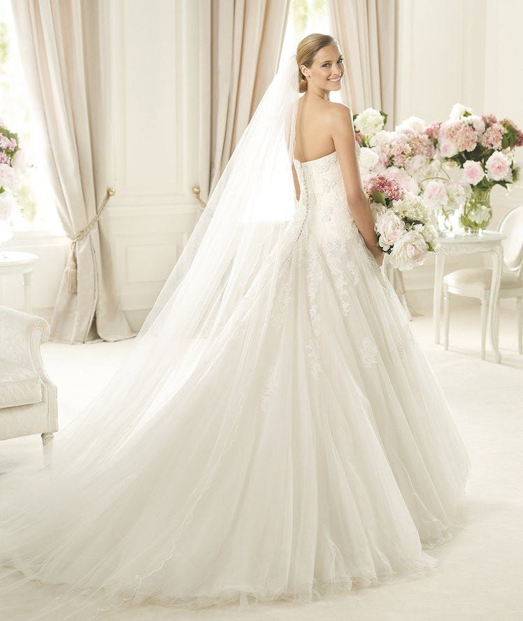 Pronovias Barroco Wedding Dress Sales Medium