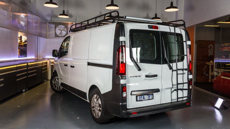16 Renault Trafic Review Long Term Report One By Weheartrenault Medium