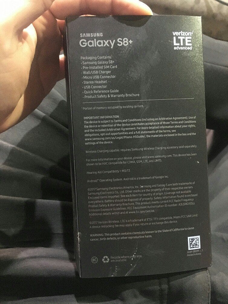 新型galaxy S8今回は外箱の写真がリーク付属するアクセサリーも明らかに By Spotry Me Medium