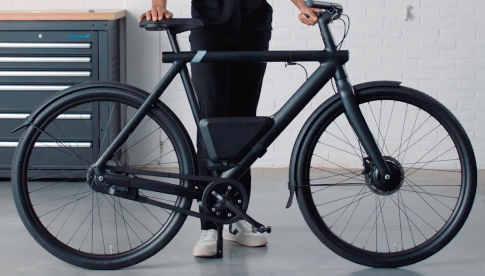 VanMoof refreshes S3 and X3 with Apple Find My network integration  + 🔋 –  VanMoofer